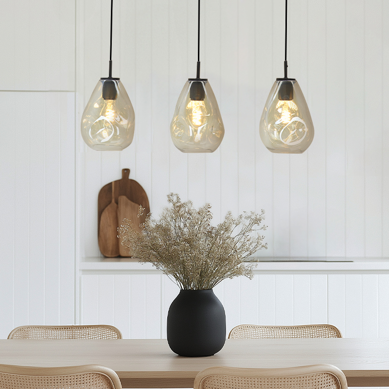 Design fönsterlampa bärnstensfärgad, Evito