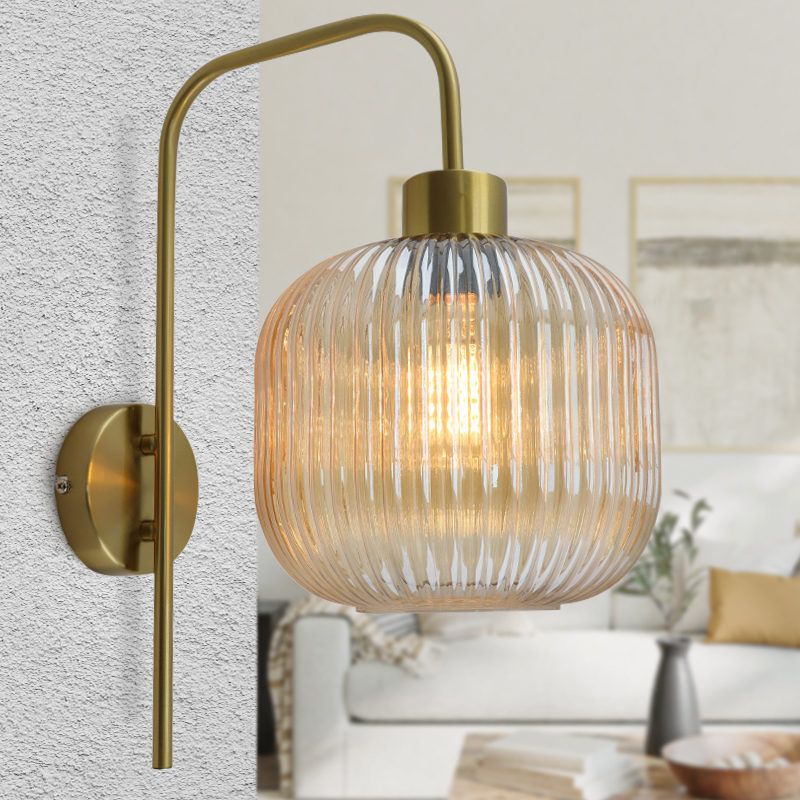 Design vägglampa bärnstensfärgad, Charlois