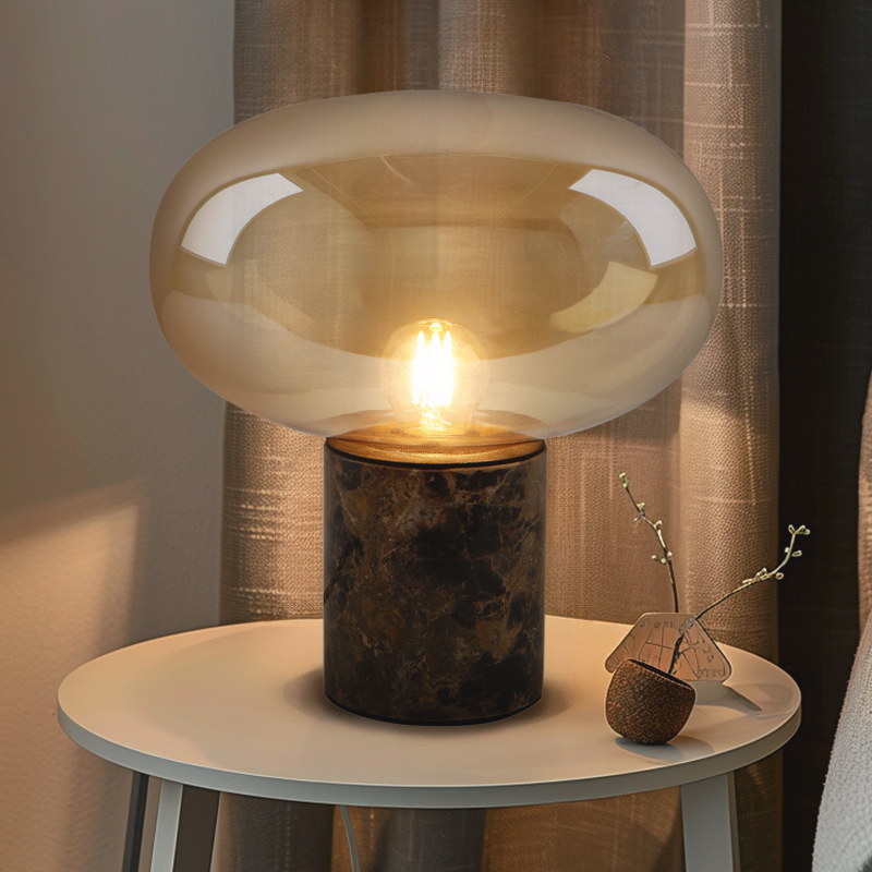 Marmor bordslampa bärnstensfärgad, Alan, med brytare
