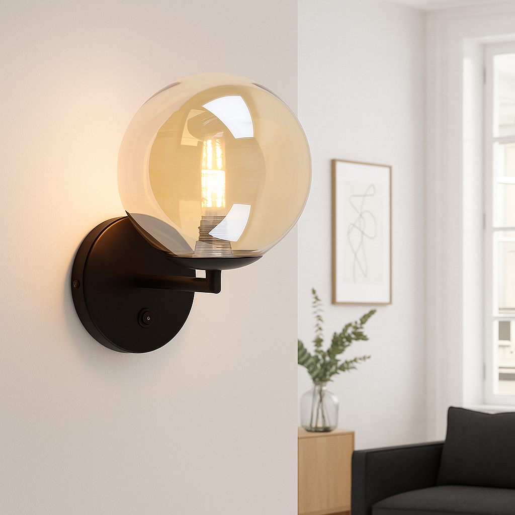 Design vägglampa bärnstensfärgad, Remo, med brytare