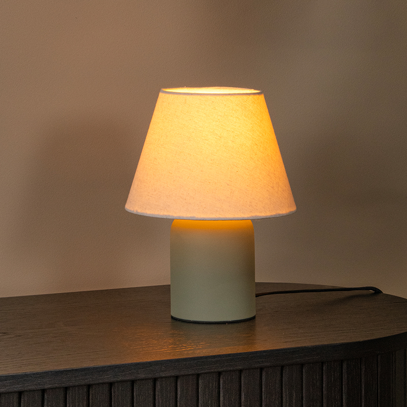 Keramik bordslampa grön, Macia, med brytare