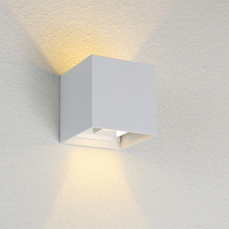 Vit utelampa aluminium, Dion, 6W, 2700K LED, IP65