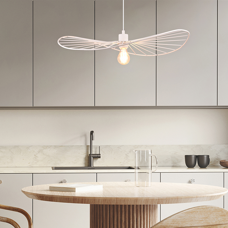 Vit fönsterlampa industri, Dejan
