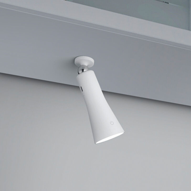 Vit bordslampa metall, Remko, 2W, 3000K LED, med beröringsdimmer