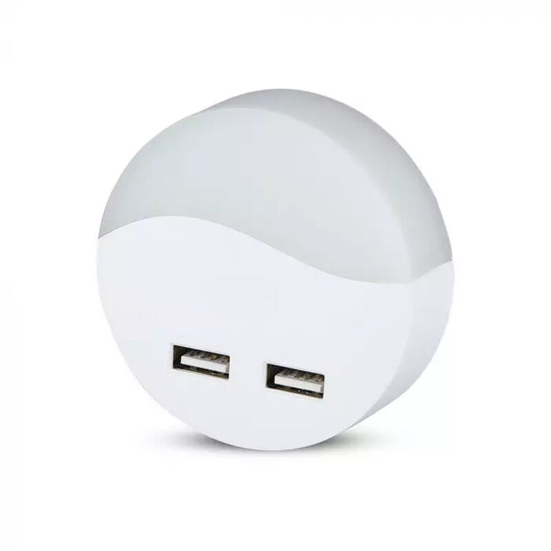 Plast nattlampa med uttag vit, Kyrill, 0,5W, 3000K LED