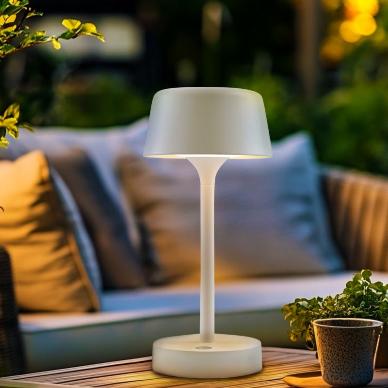 Modern bordslampa utomhus vit, Emily, 3W, 3000K LED, IP44, 3 stegs dimmer Modern bordslampa utomhus vit, Emily, 3W, 3000K LED, IP44, 3 stegs dimmer