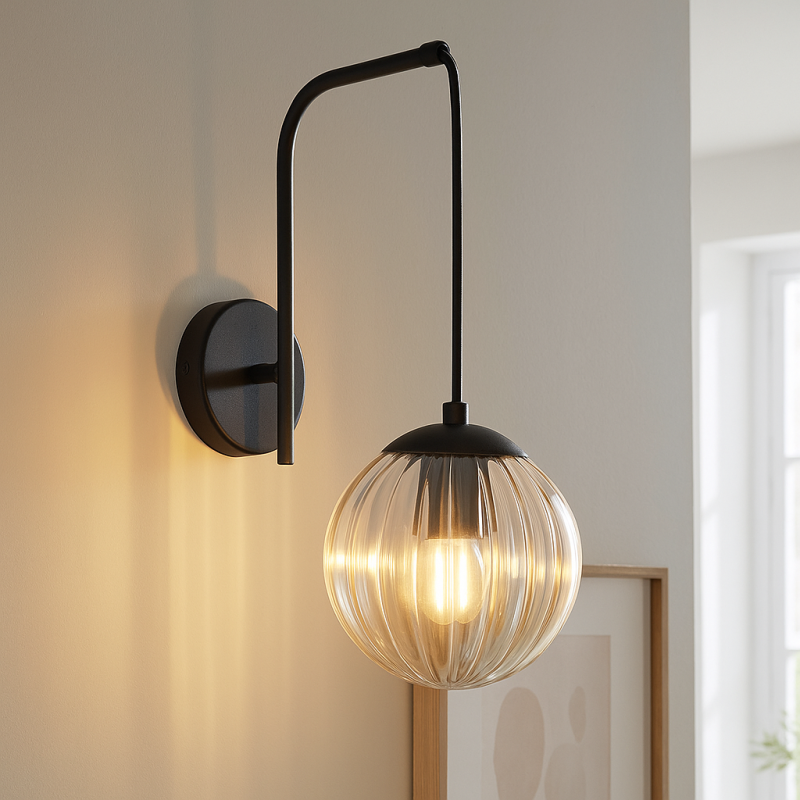 Retro vägglampa bärnstensfärgad, Rifka, med brytare