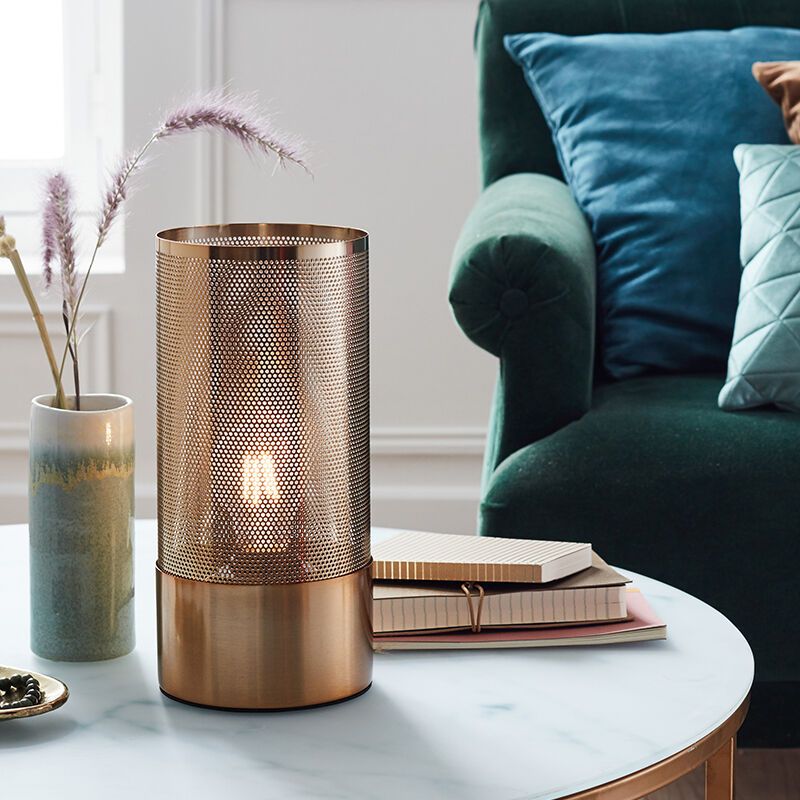 Modern bordslampa mässing, Albina, med brytare