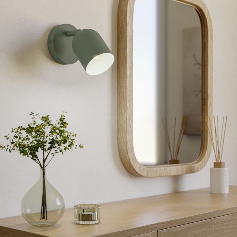 Grön vintage vägglampa stål, Tjitte