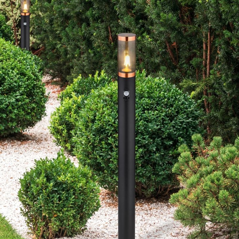 Svart modern golvlampa utomhus med rörelsesensor rostfritt stål, Ishara, IP44 Svart modern golvlampa utomhus med rörelsesensor rostfritt stål, Ishara, IP44