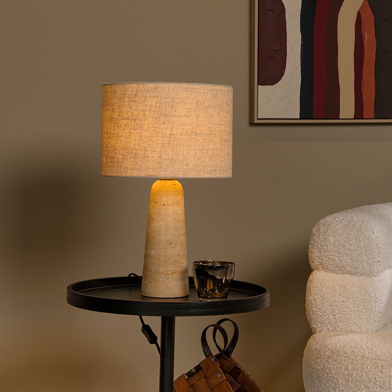 Beige bordslampa modern, Nimue, med brytare