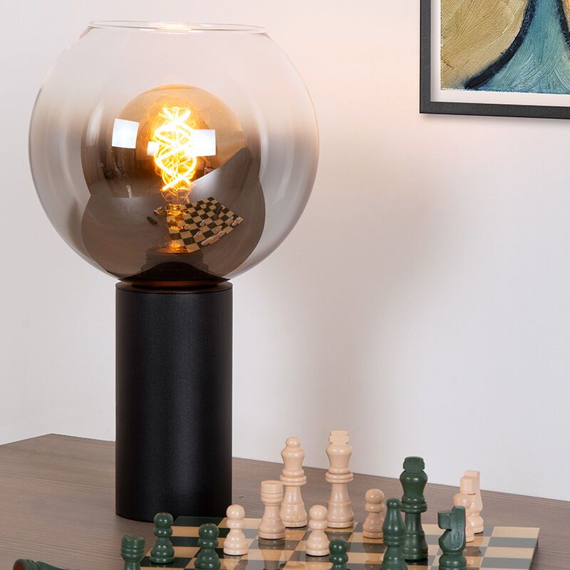 Svart bordslampa modern, Marius, med brytare