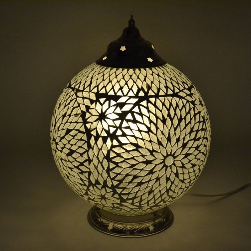 Transparent orientalisk bordslampa mosaik, Dalil