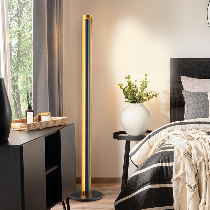 Svart golvlampa modern, Baruch, 15W, 3000K LED, med brytare