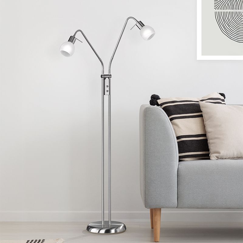 Nickel golvlampa modern, Benita, med brytare Nickel golvlampa modern, Benita, med brytare