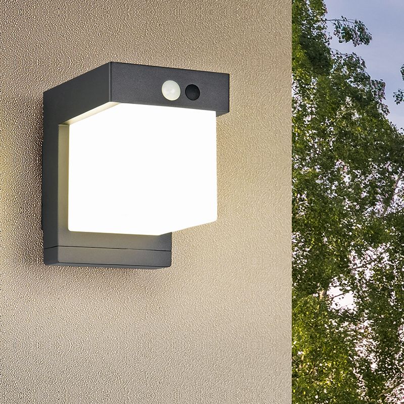 Svart utomhus vägglampa solcell modern, Kadija, 5,5W, 4000K LED, IP44