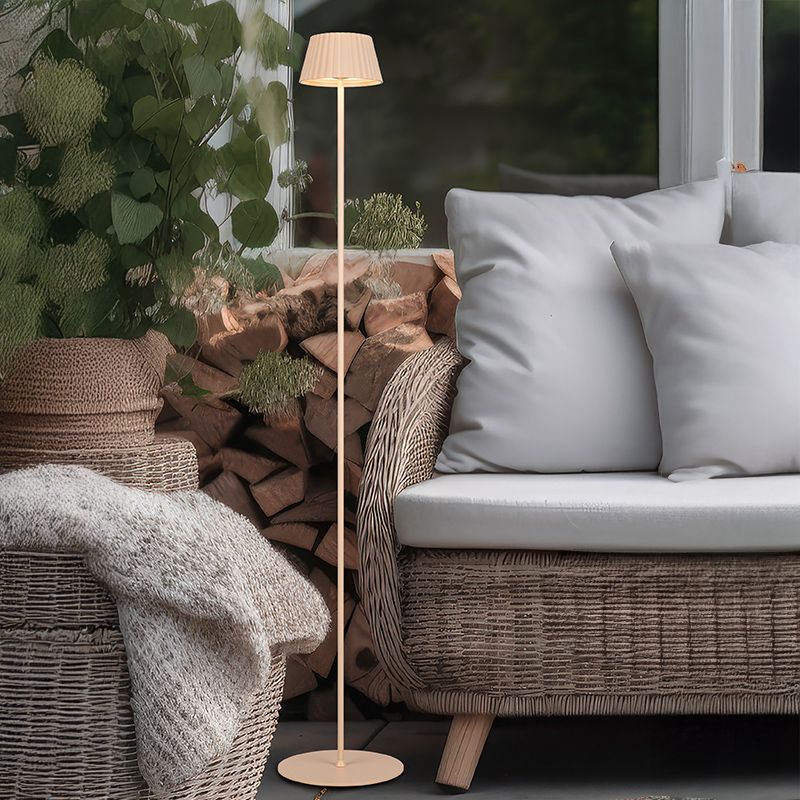Brun uppladdningsbar golvlampa modern, Reshma, 1,5W, 3000K LED, IP44, med beröringsdimmer Brun uppladdningsbar golvlampa modern, Reshma, 1,5W, 3000K LED, IP44, med beröringsdimmer