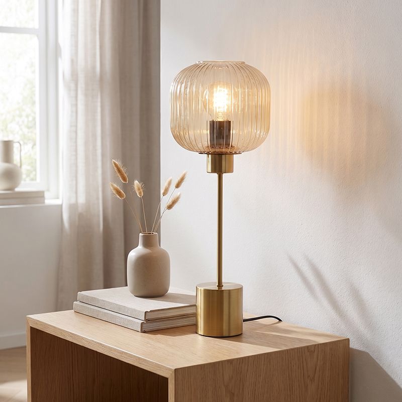 Design bordslampa bärnstensfärgad, Charlois, med brytare