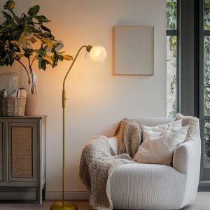 Design golvlampa vit, Ayleen, med brytare