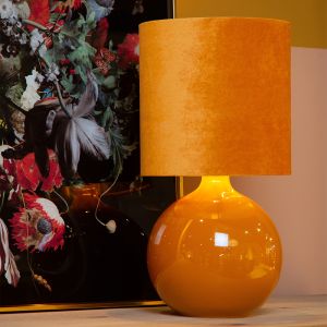 Gul bordslampa retro, Esterad, med brytare
