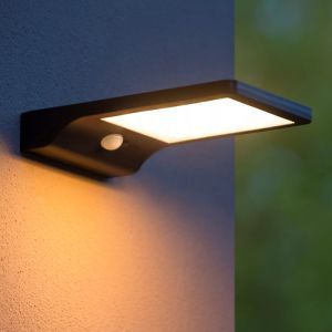 Svart utomhus vägglampa med rörelsesensor modern, Basic, 3W, 2700K LED, IP44