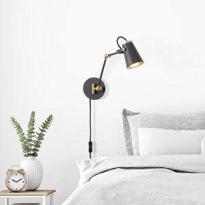 Svart vägglampa modern, Skals, med brytare