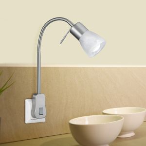 Nickel stickkontakt vägglampa modern, Gustav, med brytare