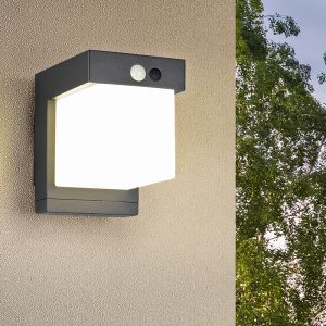 Svart utomhus vägglampa solcell modern, Kadija, 5,5W, 4000K LED, IP44