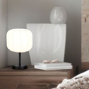 Vit bordslampa modern, Metehan, med brytare