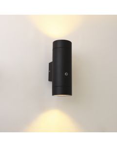 Modern utomhus vägglampa med skymningssensor svart, Marcos, IP44