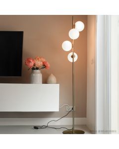 Design golvlampa vit, Remo, med brytare