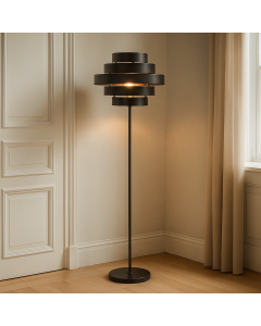 Rustik golvlampa svart, Jana, med brytare