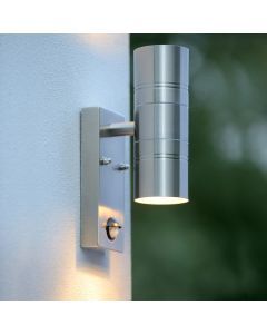 Krom utomhus vägglampa med rörelsesensor modern, Arne, IP44