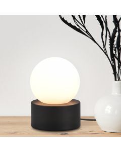 Svart bordslampa modern, Mirjam, med brytare