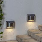2-pack solcellsvägglampor Amier, silver, med skymningssensor