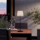 Beige modern bordslampa tyg, Latif, 2W, white switch LED, med beröringsdimmer
