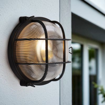 Industri utelampa svart, Juanita, IP44