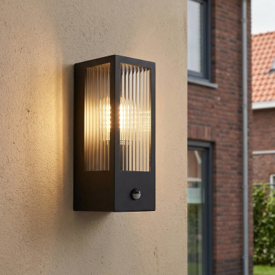 Modern utomhus vägglampa med rörelsesensor svart, Senne, IP44