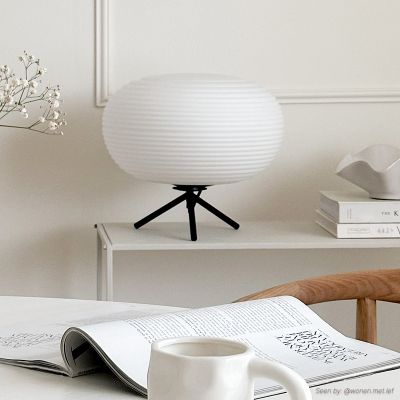 Modern bordslampa vit, Davide, med brytare