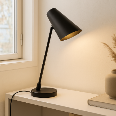 Modern bordslampa svart, Taro, med brytare