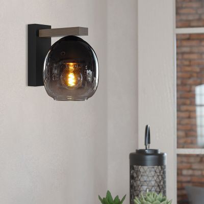 Brun modern vägglampa trä, Frida