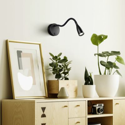 Svart vägglampa plast, Obbe, 3,8W, 3000K LED, med brytare