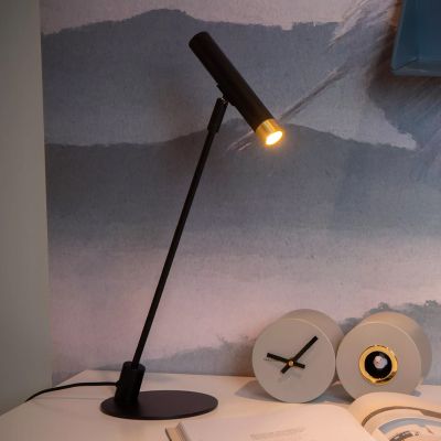 Svart bordslampa modern, Alec, med brytare