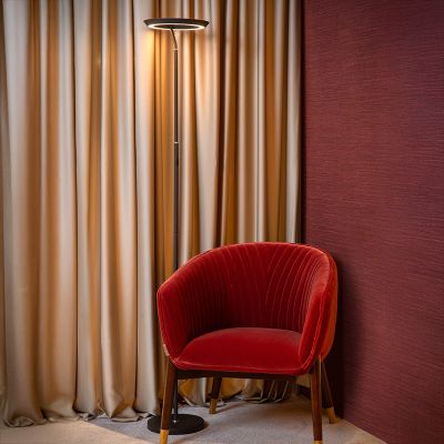 Svart golvlampa modern, Celeste, 21W, 2700K LED, med beröringsdimmer