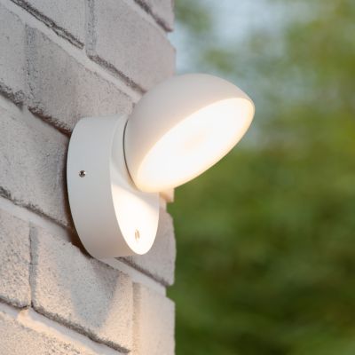 Vit utomhus vägglampa med skymningssensor modern, Finn, 12W, 3000K LED, IP54