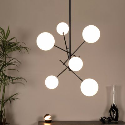 Svart fönsterlampa modern, Alara