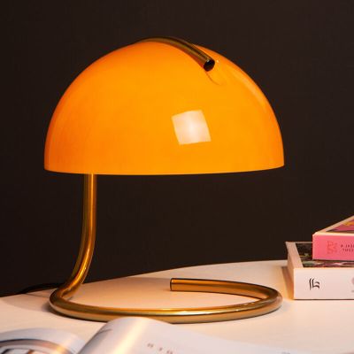 Orange bordslampa retro, Cato, med brytare