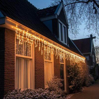 4m anslutbar istapsbelysning, svart sladd, IP67, 70 cm hög - Varmvit