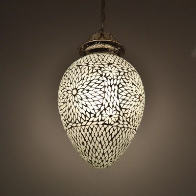 Vit orientalisk fönsterlampa mosaik, Isa