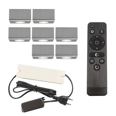 7 fyrkantig krom utanpåliggande spotlight uterum Fredo, IP44, med anslutningsset och fjärrkontroll